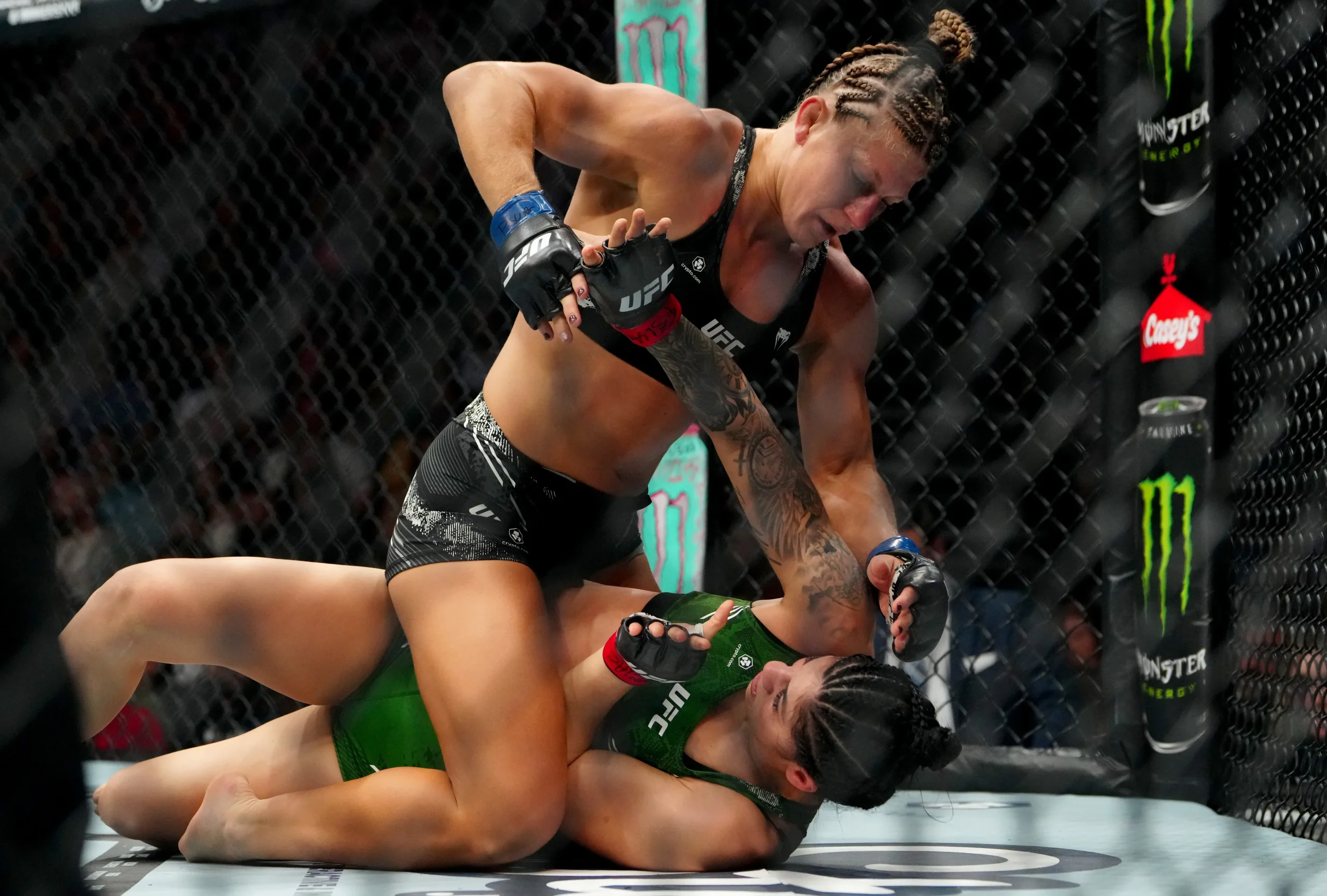 كايلا هاريسون