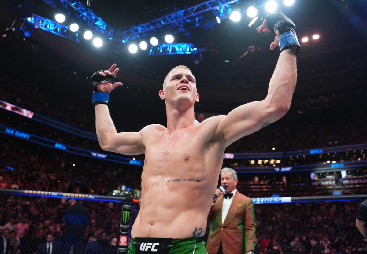 إيان ماتشادو غاري