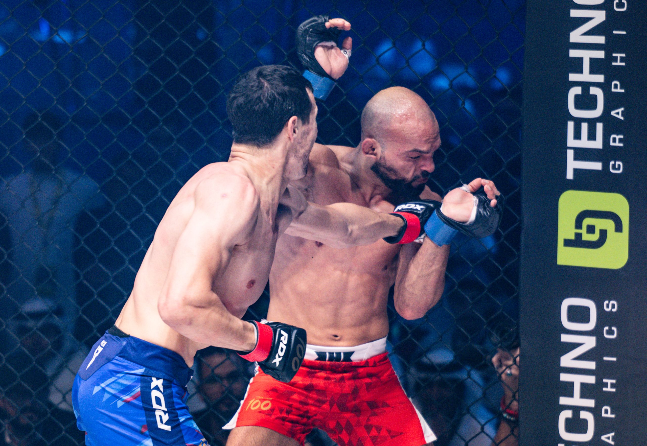 BRAVE CF 100 Bahrain FotoSevenSport _ B. Nikolić vs. Hamza Kooheji (4 von 21)