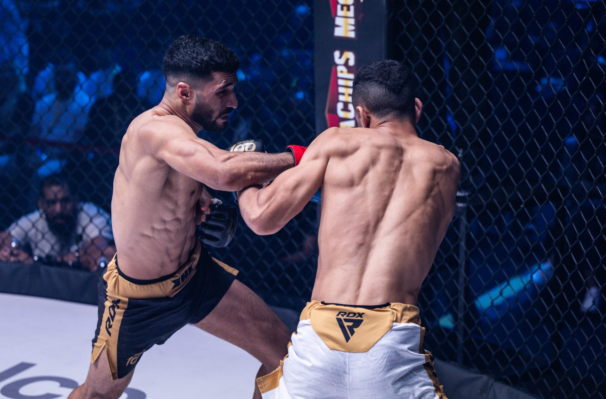 BRAVE CF 100 Bahrain FotoSevenSport _ M. Alsameea vs. Mahmoud Amr (2 von 13)