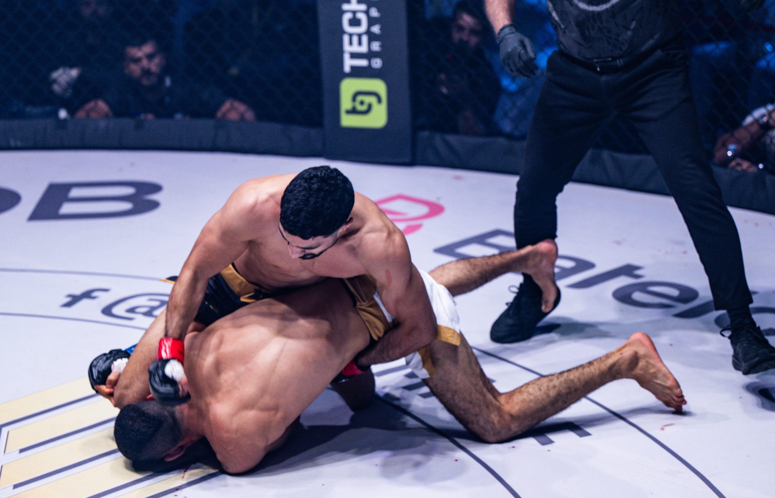 BRAVE CF 100 Bahrain FotoSevenSport _ M. Alsameea vs. Mahmoud Amr (10 von 13)