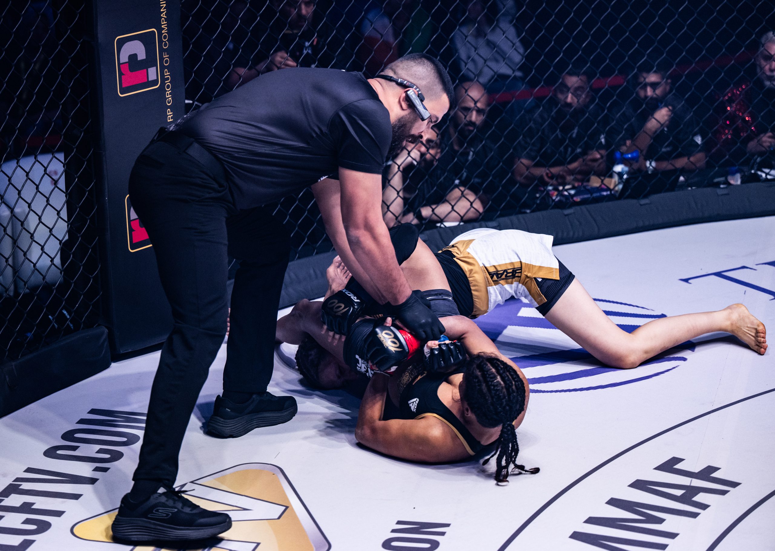 BRAVE CF 100 Bahrain FotoSevenSport _ Aarti Khatri vs. Arofat Toirova (8 von 11)