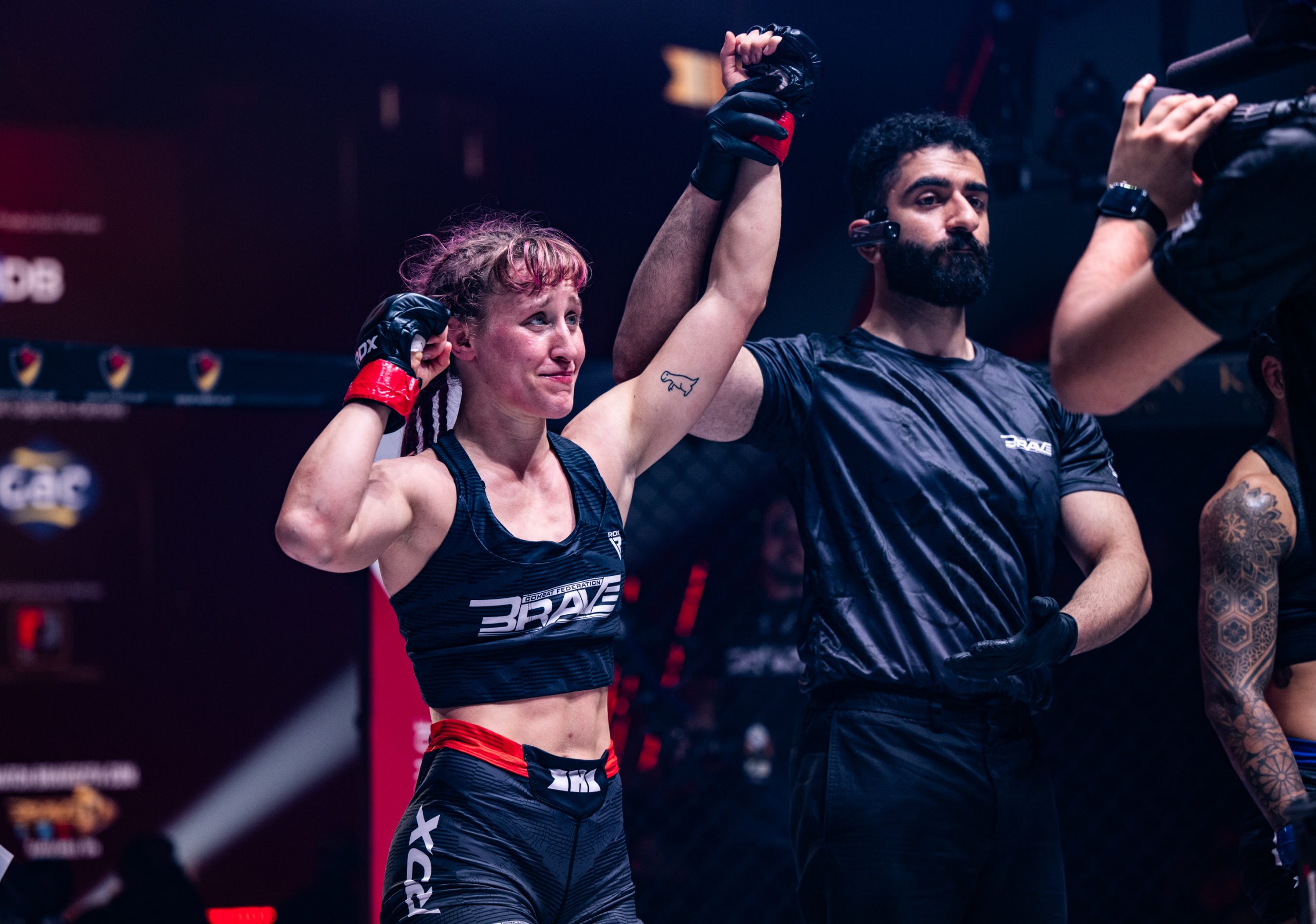 BRAVE CF 100 Bahrain FotoSevenSport _ Mim Grubb vs. F. Nascimento (17 von 17)